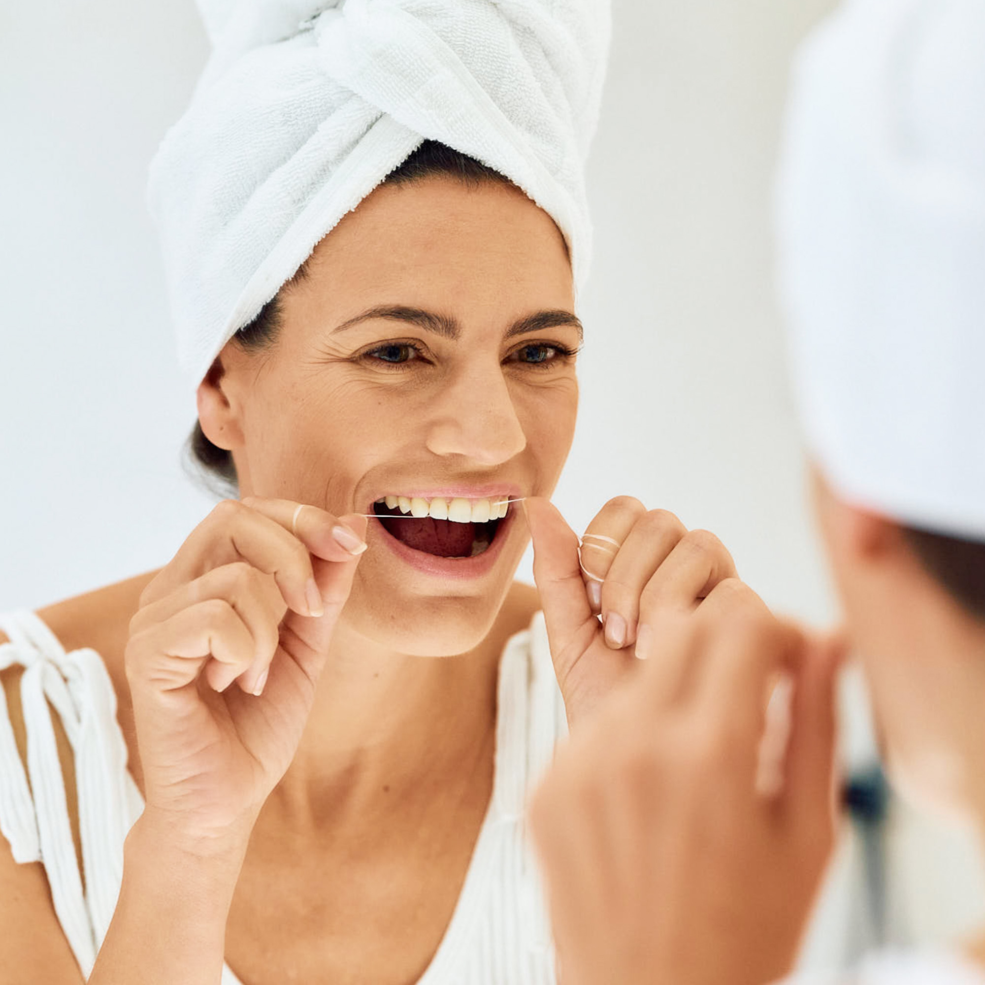 Dentifrice en fil dentaire minéral